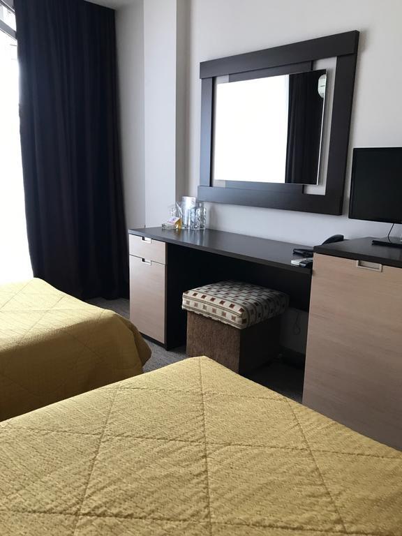 Hotel Kardinal ブラゴエヴグラト エクステリア 写真
