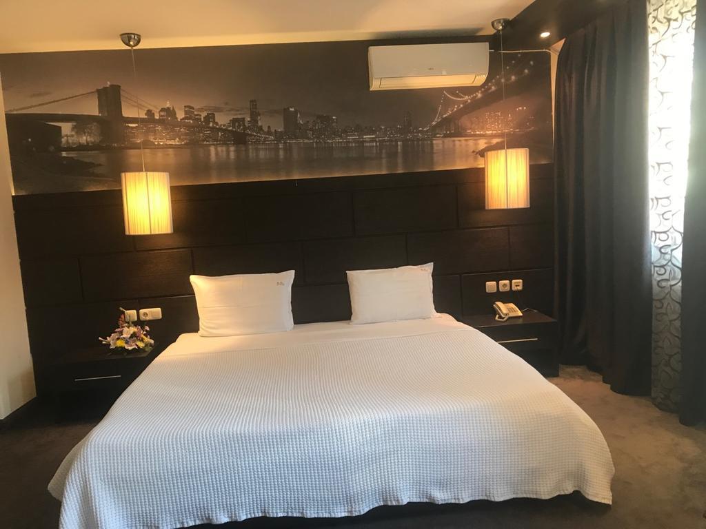 Hotel Kardinal ブラゴエヴグラト エクステリア 写真